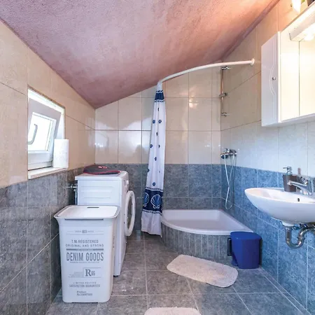 Lovely In With Kitchen Apartamento